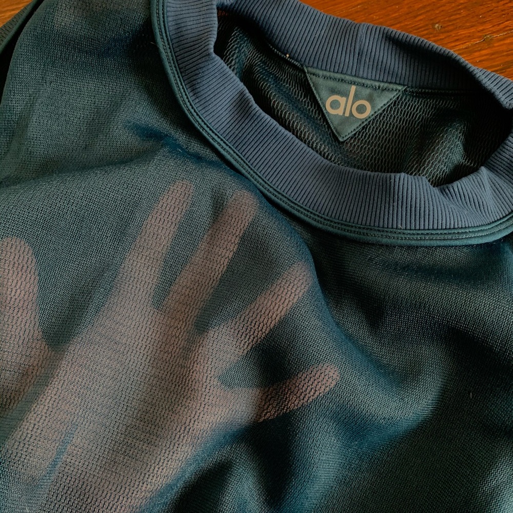 Alo Sweatshirt - Picture 3 of 3